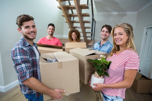 Removal van serving homes in Primrose Hill
