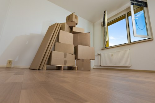 Van loading support for a flat move near Primrose Hill