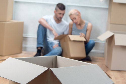 Residential and commercial moving truck service in Primrose Hill